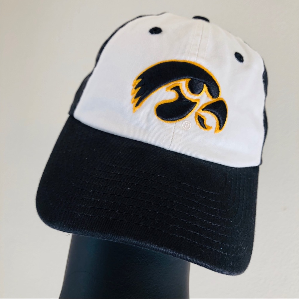 IOWA HAWKEYE New Era Youth Cap